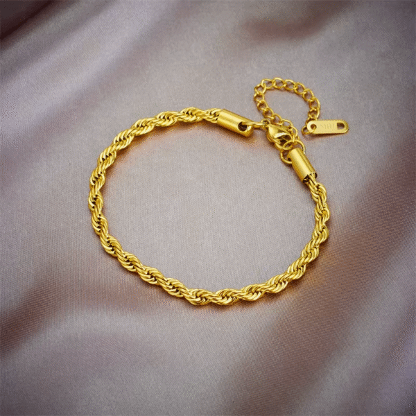 Trendy Stainless Steel Gold Necklace and Bracelet Set - Image 3